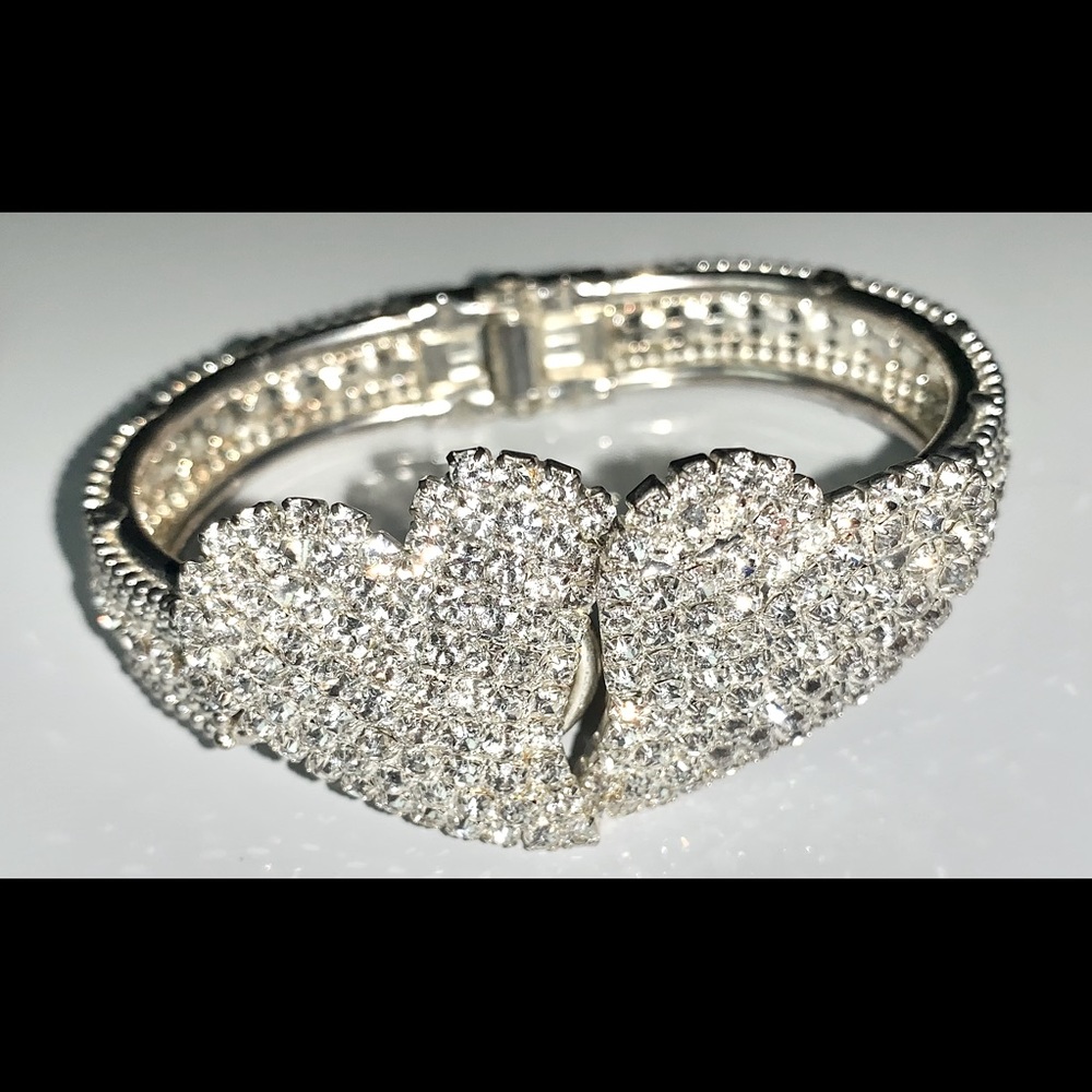 Vintage rhinestone hearts clamper cuff bracelet